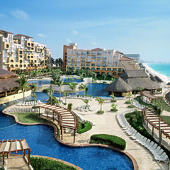 Hotel Fiesta Americana All inclusive Carousel