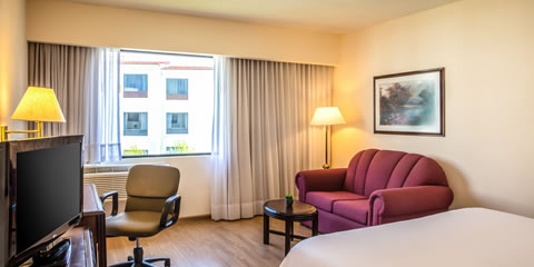 Hotel Fiesta Inn Monterrey La Fe Aeropuerto Habitaciones Carousel