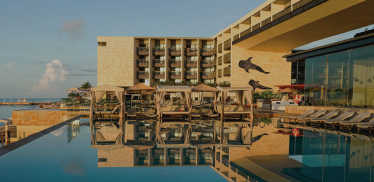 DEVOSSION BY LIVE AQUA PLAYA DEL CARMEN: DESCANSO + LUJO